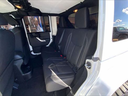 Used 2015 Jeep Wrangler Unlimited Sahara w/ Max Tow Package image 20