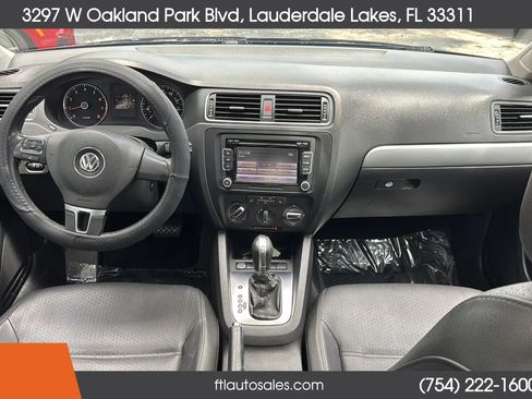 Used 2014 Volkswagen Jetta SE FWD image 28