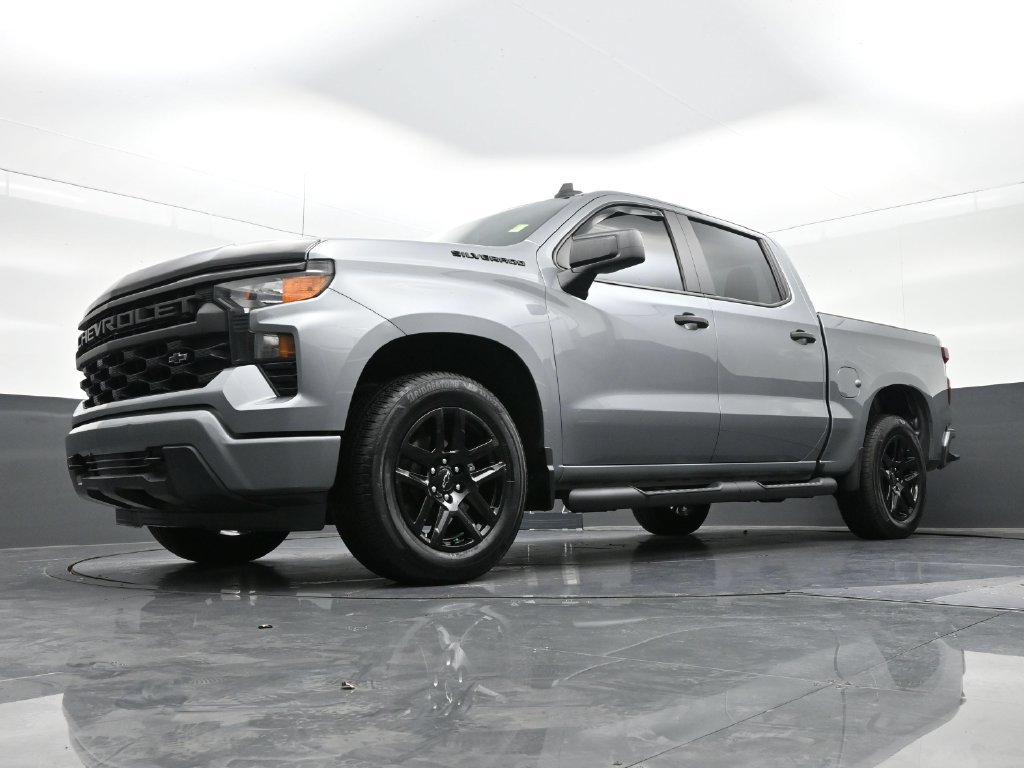 Used 2024 Chevrolet Silverado 1500 Custom w/ Turbomax Blackout Package RWD image 32