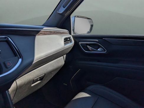 Used 2023 Chevrolet Tahoe LT w/ Luxury Package image 28