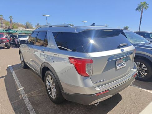 Used 2023 Ford Explorer Limited RWD image 4