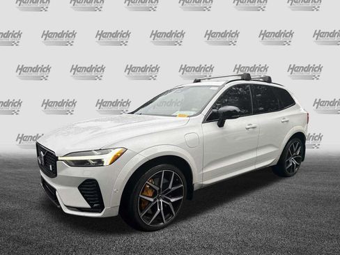 Used 2023 Volvo XC60 B5 Ultimate w/ Climate Package FWD image 7