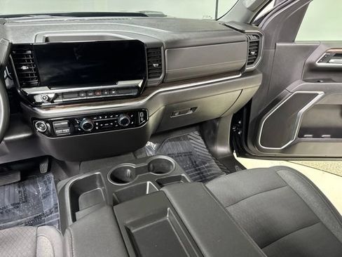 Used 2025 Chevrolet Silverado 2500 LT w/ Convenience Package AWD/4WD image 23