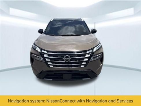 Used 2024 Nissan Rogue Platinum w/ Platinum Premium Package FWD image 2