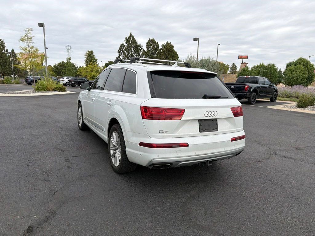Used 2019 Audi Q7 3.0T Prestige AWD/4WD image 3