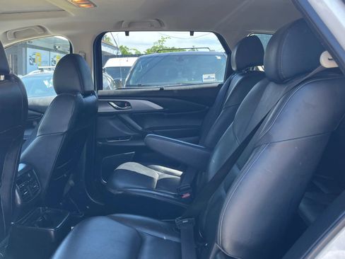 Used 2020 MAZDA CX-9 Touring w/ Touring Premium Package AWD/4WD image 10