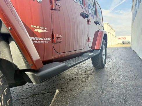 Used 2014 Jeep Wrangler Unlimited Sahara w/ Dual Top Group image 5