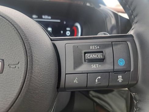 Used 2024 Nissan Pathfinder Platinum w/ Cargo Package image 13