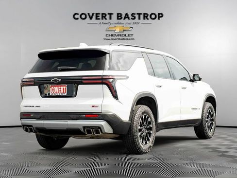 Used 2024 Chevrolet Traverse Z71 AWD/4WD image 4