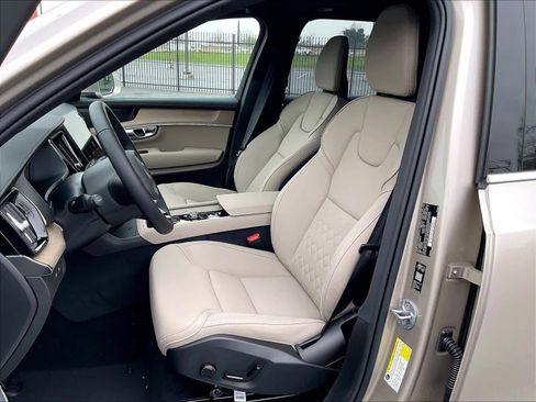 New 2026 Volvo XC90 T8 Plus w/ Protection Package AWD/4WD image 11