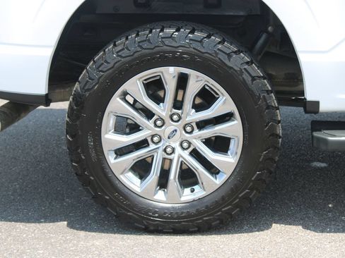 Used 2024 Ford F150 Lariat w/ Equipment Group 502A High AWD/4WD image 13