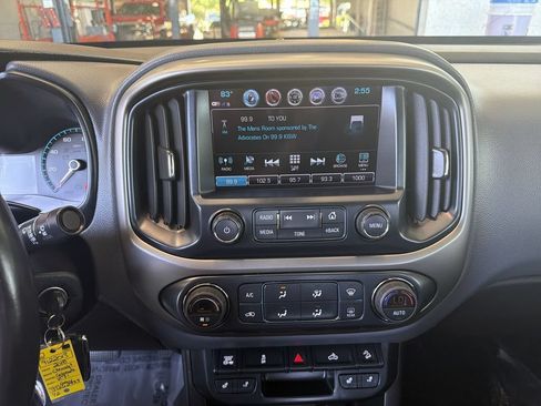 Used 2018 Chevrolet Colorado Z71 AWD/4WD image 14