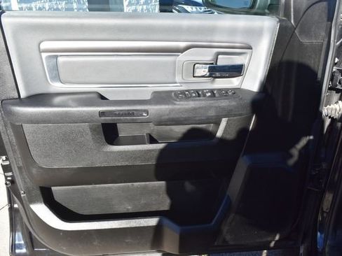 Used 2021 RAM 1500 Classic SLT w/ Electronics Convenience Group AWD/4WD image 17