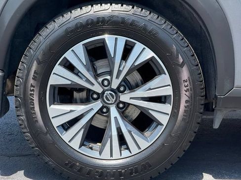 Used 2021 Nissan Rogue SV w/ Premium Package AWD/4WD image 12