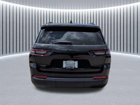 New 2026 Jeep Grand Cherokee L Limited w/ Limited Altitude Package AWD/4WD image 8