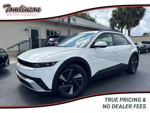 Used 2025 Hyundai Ioniq 5 SEL RWD image 1