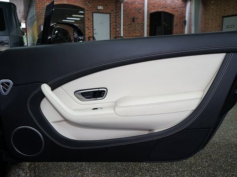 Used 2016 Bentley Continental GT image 14