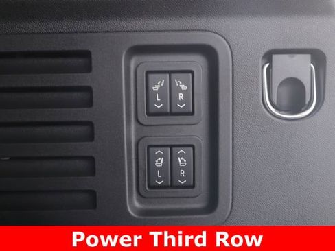 Used 2025 Buick Enclave Sport Touring w/ Power Package image 31