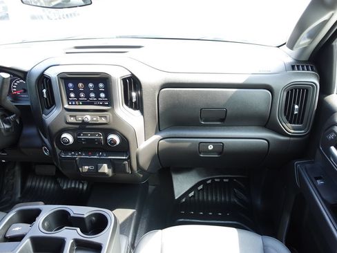 Used 2024 Chevrolet Silverado 1500 W/T w/ WT Value Package AWD/4WD image 38