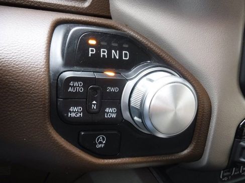 Certified 2022 RAM 1500 Laramie image 33