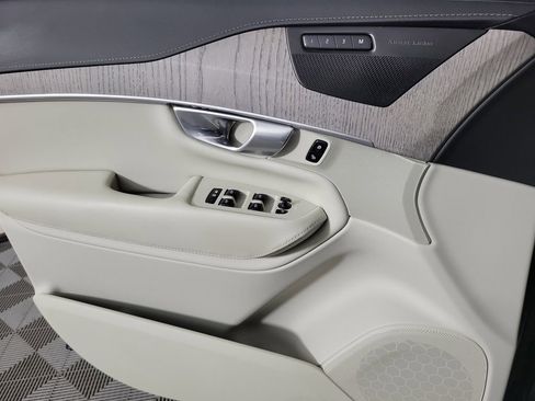 Certified 2024 Volvo XC90 T8 Ultimate w/ Protection Package Premier AWD/4WD image 25