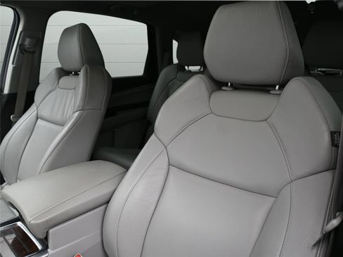Used 2018 Acura MDX BASE image 12
