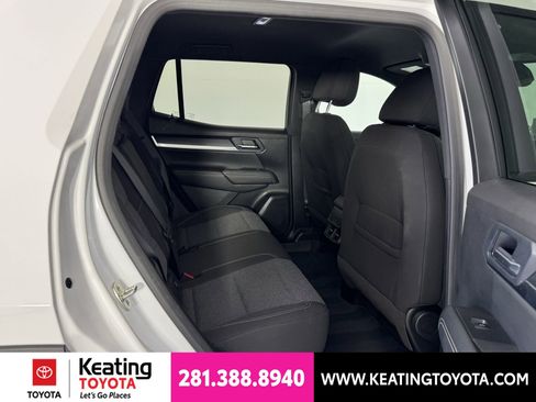 Used 2025 GMC Terrain Elevation AWD/4WD image 18