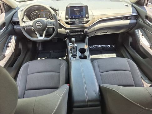 Used 2025 Nissan Altima 2.5 SV AWD/4WD image 25