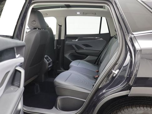 New 2026 Volkswagen Tiguan SE image 14