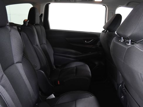 Used 2023 Subaru Ascent Premium w/ Convenience Package image 26