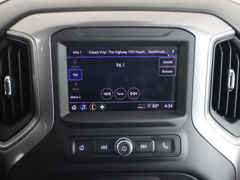 Used 2022 Chevrolet Silverado 1500 Custom image 20