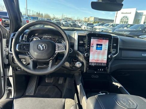 Used 2025 RAM 1500 Laramie image 9