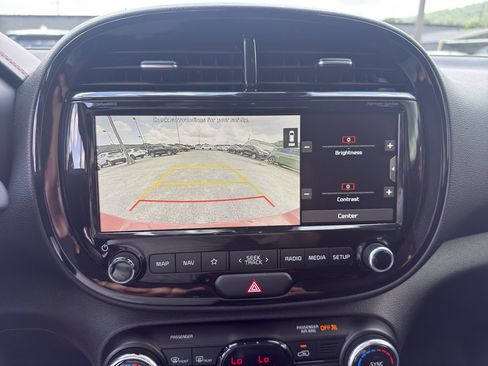 Used 2020 Kia Soul GT-Line Turbo FWD image 23
