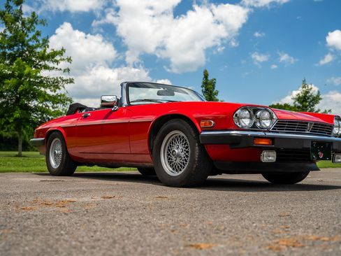 Used 1990 Jaguar XJS V12 Convertible RWD image 25