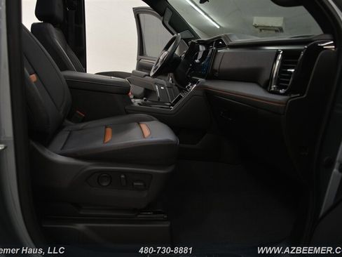 Used 2024 GMC Sierra 2500 AT4 w/ AT4 Premium Plus Package image 19