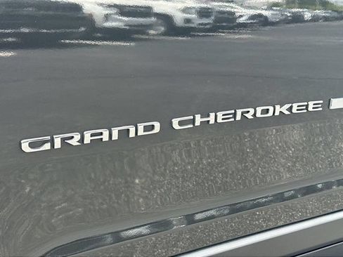 Used 2022 Jeep Grand Cherokee L Limited w/ Trailer Tow Group (B) RWD image 32