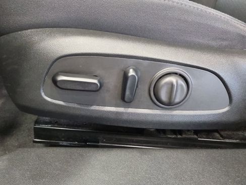 Used 2023 Chevrolet Malibu LT FWD image 15