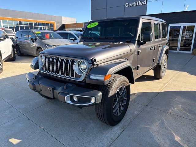 Used 2026 Jeep Wrangler Unlimited Sahara AWD/4WD image 3