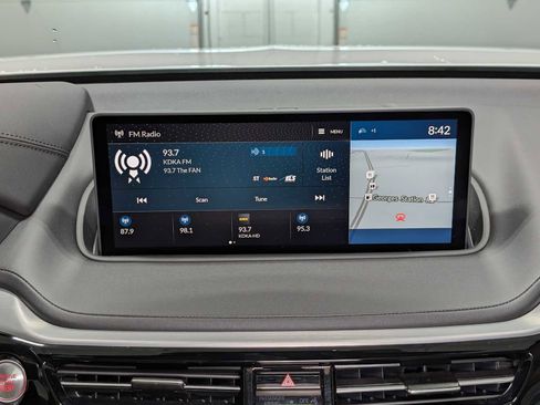 Certified 2023 Acura MDX SH-AWD w/ Technology Package image 16