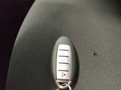 Used 2020 Nissan Sentra SV FWD image 32