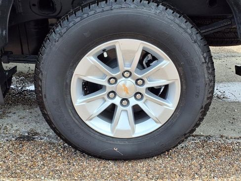 New 2025 Chevrolet Silverado 1500 LT w/ Convenience Package II image 8