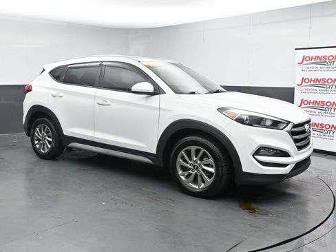 Used 2018 Hyundai Tucson SEL image 2