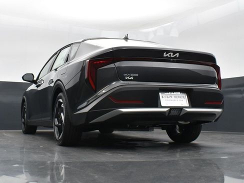 Certified 2025 Kia K4 EX FWD image 34