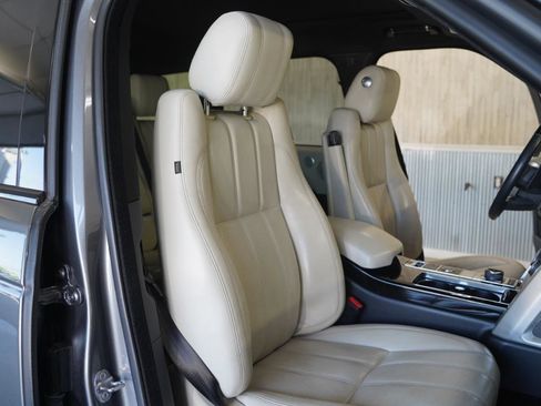 Used 2017 Land Rover Range Rover Supercharged image 30