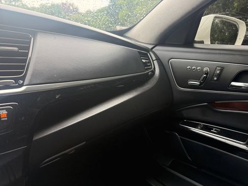 Used 2015 Kia K900 Luxury RWD image 25
