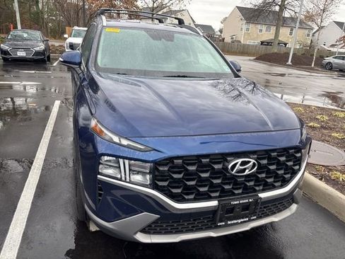 Used 2023 Hyundai Santa Fe SEL image 2