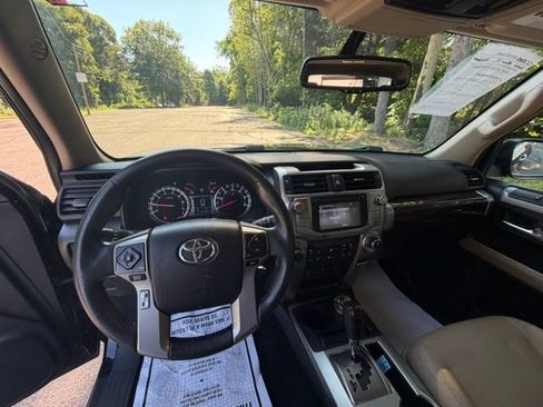 Used 2019 Toyota 4Runner Limited AWD/4WD image 18