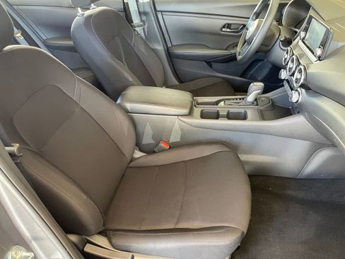 Used 2025 Nissan Sentra S image 34