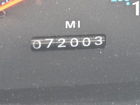 Used 1998 Dodge Neon Competition FWD image 7