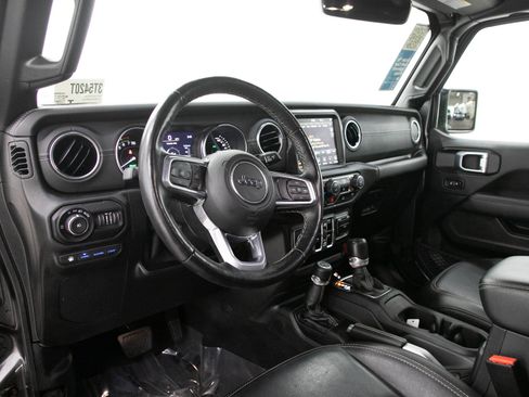 Used 2021 Jeep Wrangler Unlimited Sahara w/ Cold Weather Group AWD/4WD image 22